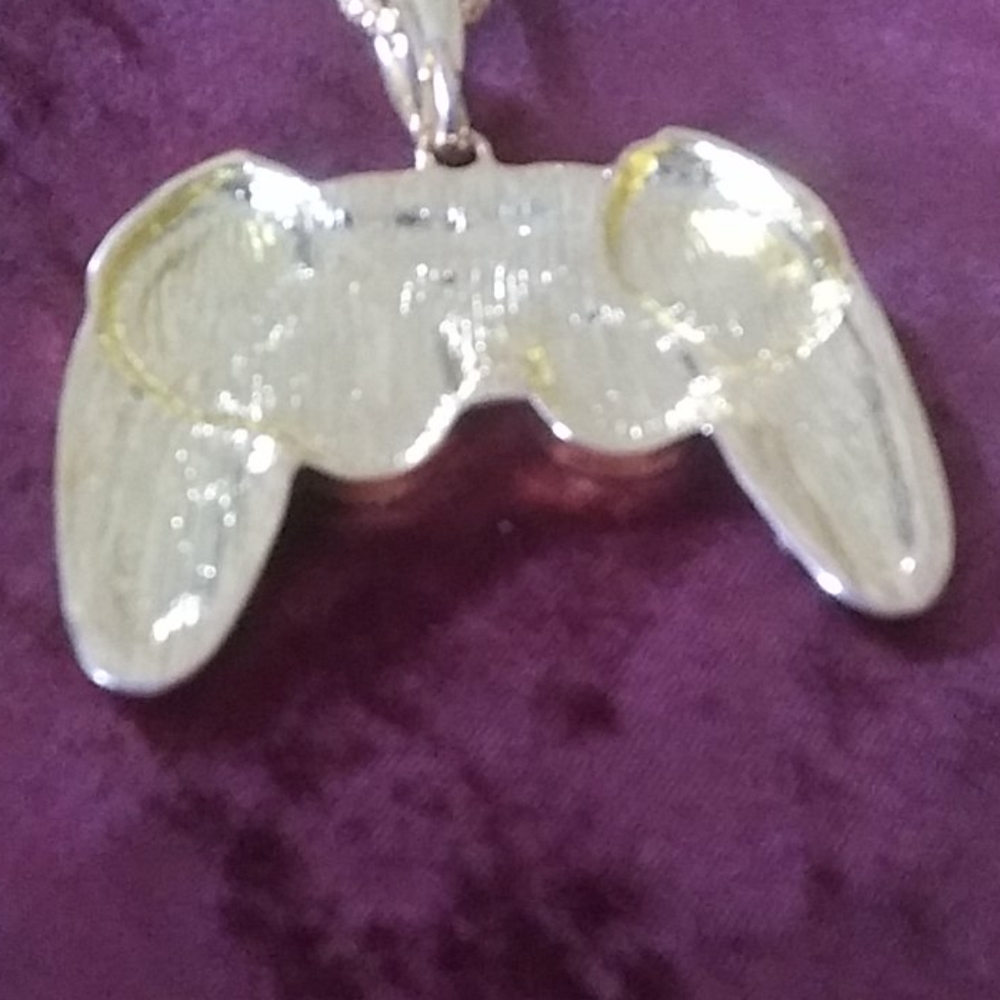 Game controller Pendant w Chain - Picture 5 of 6